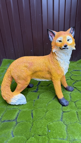 П-118 (Лиса пушистый хвост фигура из полистоуна H-50 см. )